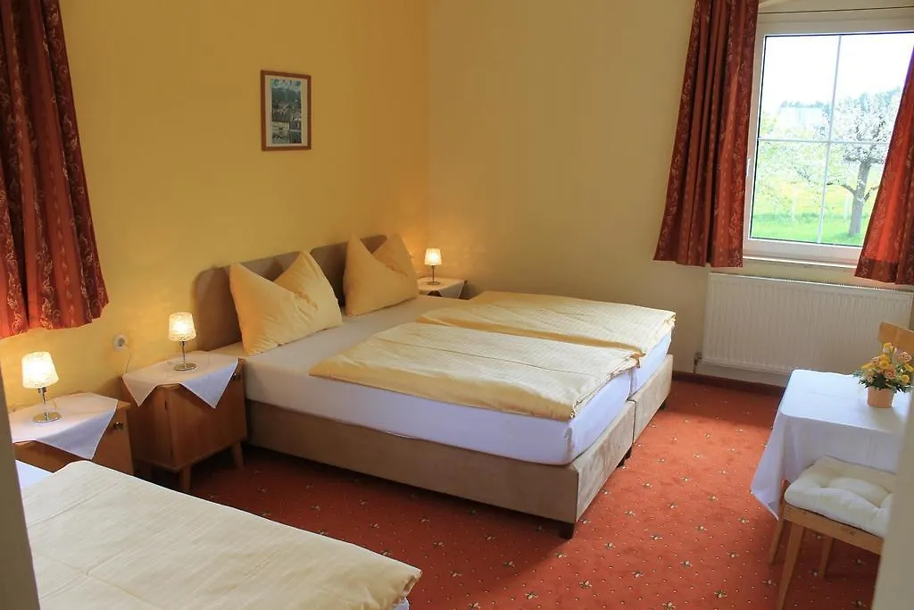 Landhotel Gasthof Eichhof Natters 2*,